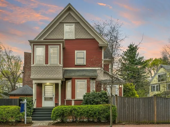 12 Linnaean St, Cambridge, MA 02138