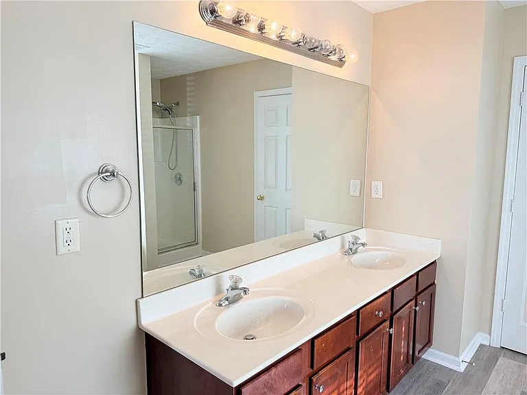 1210 Skylar Ridge Cir — Photo 19