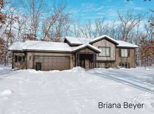 3251 Glenwood Ln, Hamilton, MI 49419