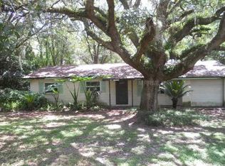 817 Crenshaw Lake Rd, Lutz, FL 33548