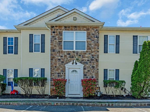 18 Aspen Ct
