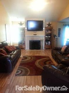2nd image of 1309 Joseph Ln