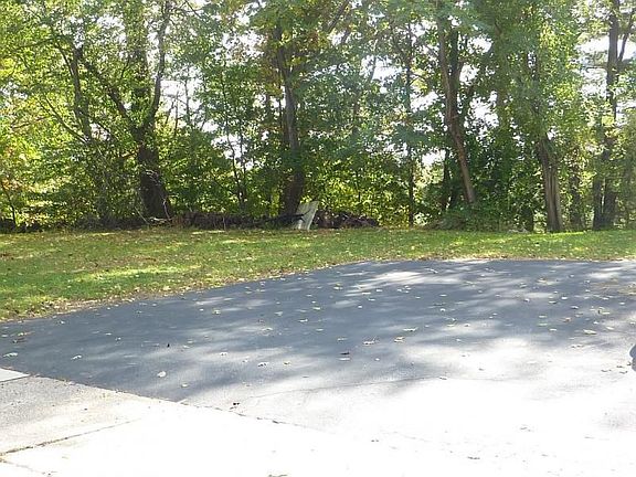 2nd Driveway