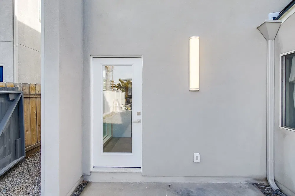 5119 Ewing St — Photo 4