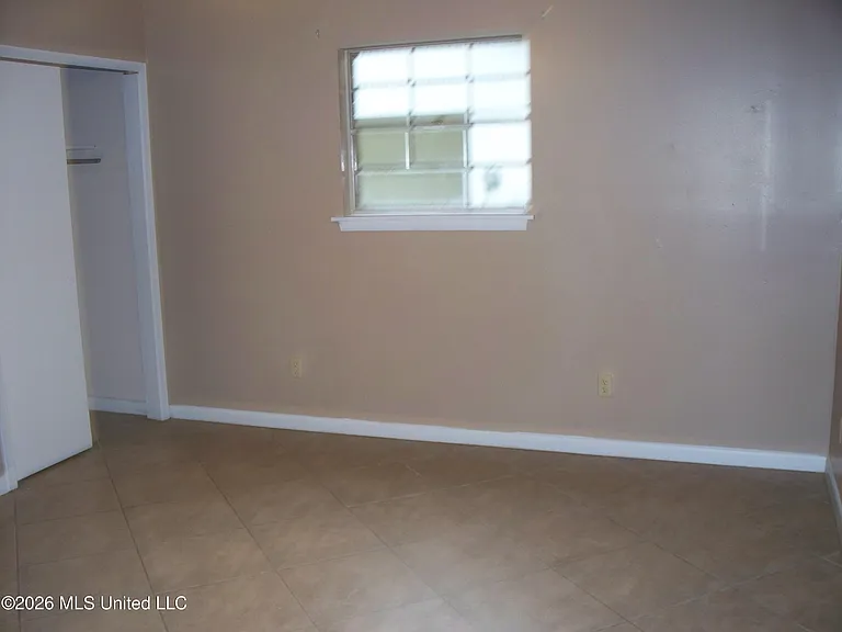 2712 Connor Dr — Photo 26