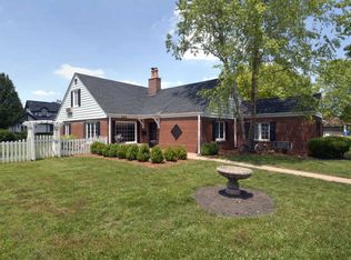 386 Stratford Rd, Des Plaines, IL 60016