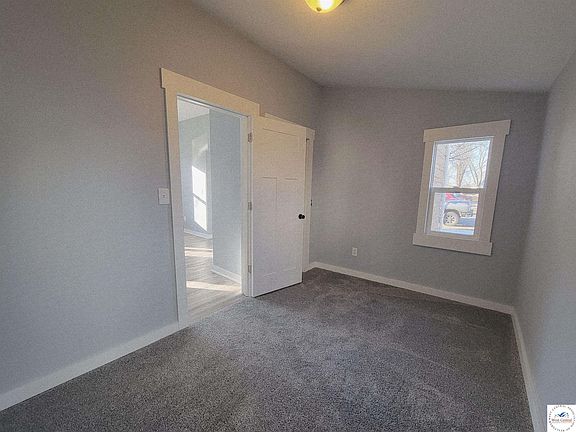 4th image of 523 W 3rd St
