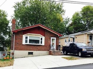 47 Adams St, Revere, MA 02151