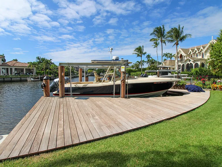 2150 Marina Dr — Photo 14