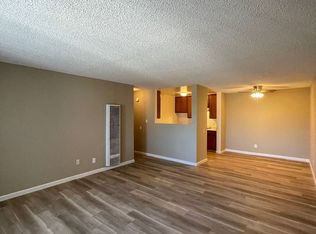 900 Rose Ave #15, Long Beach, CA 90813