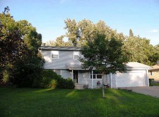 7700 Orchard Ave N, Brooklyn Park, MN 55443