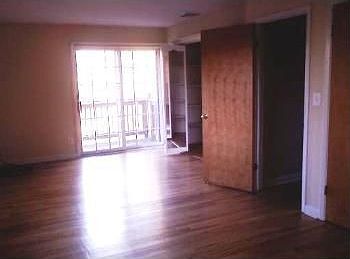 4th image of 19 Dolaway Ln