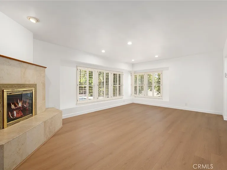 22204 Avenue San Luis — Photo 8