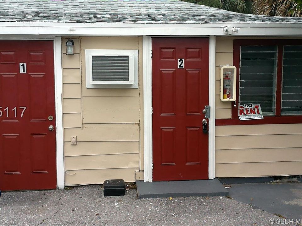 2nd image of 431 49th St APT 2