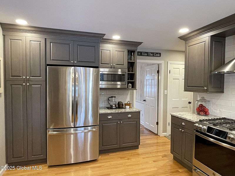 3rd image of 2358 St. Joseph Drive