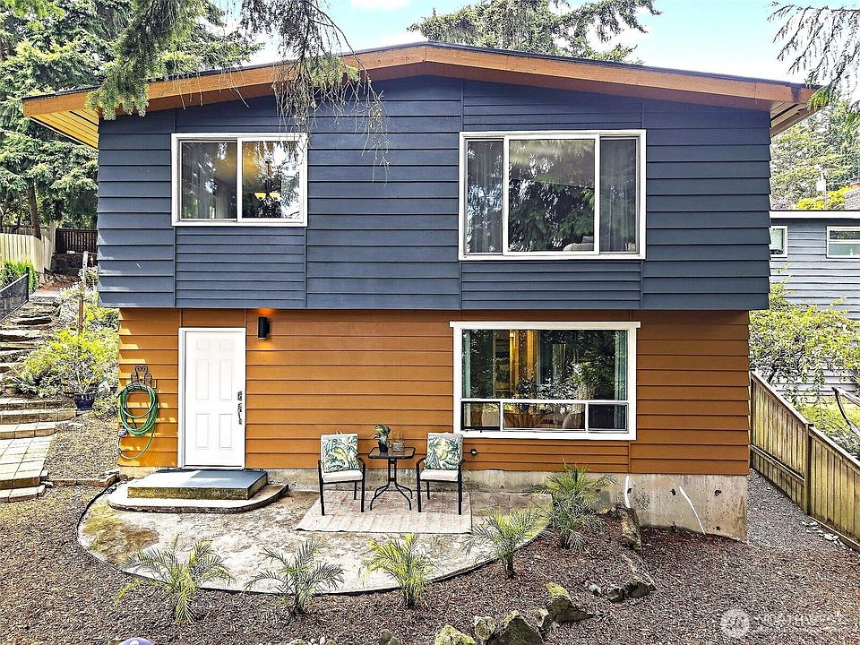 1st image of 16106 Densmore Avenue N