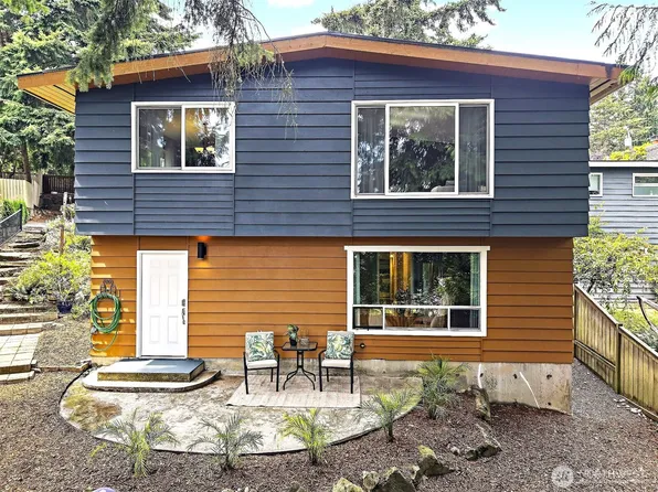 16106 Densmore Avenue N, Shoreline, WA 98133