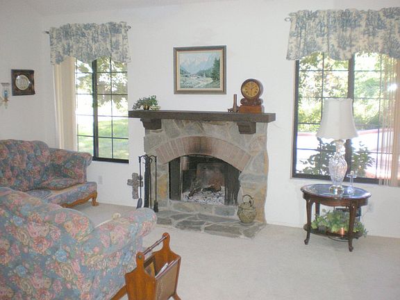 2nd image of 13833 Davenport Ave