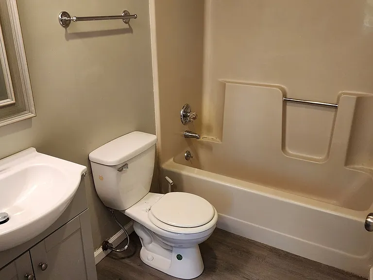 2456 Fairview Rd — Photo 5