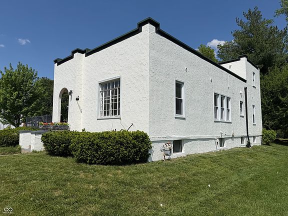 4th image of 734 W 5th St