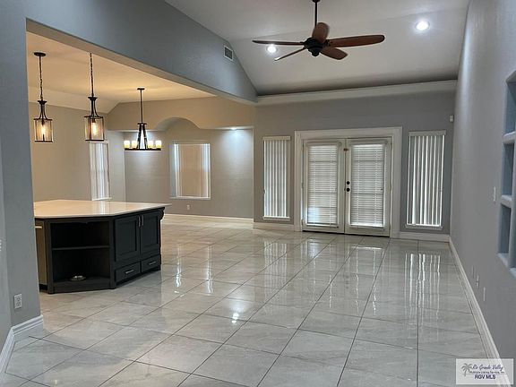4th image of 3034 Vanessa Dr