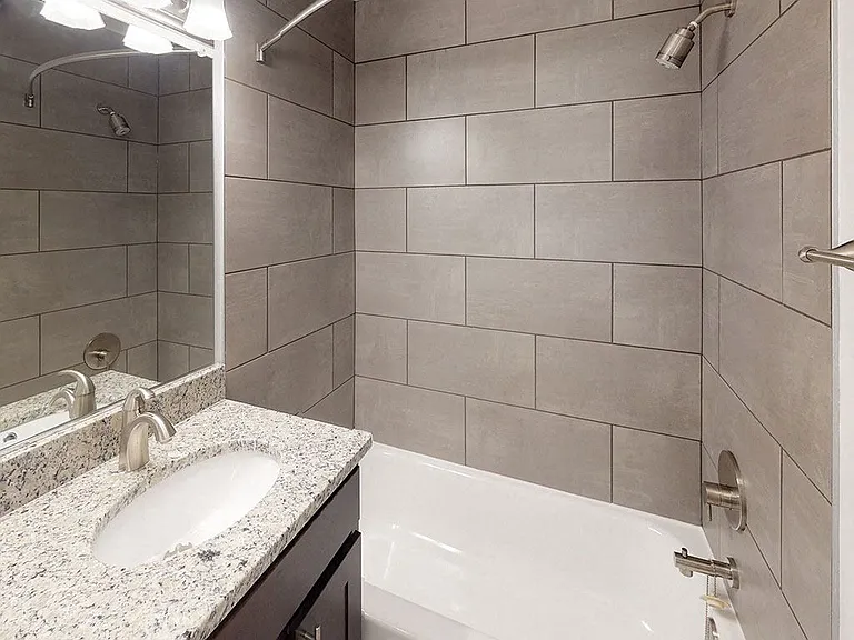 Woodlee Terrace Apartments — Photo 13
