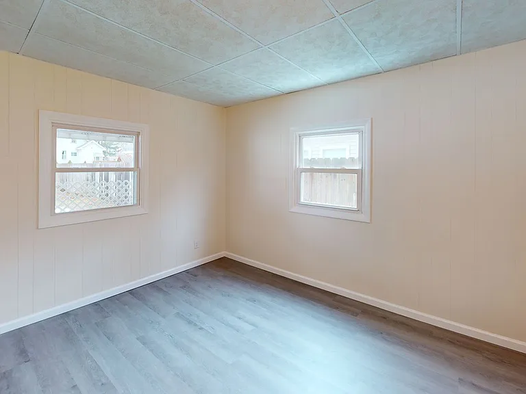 13 Hawley Ave — Photo 7