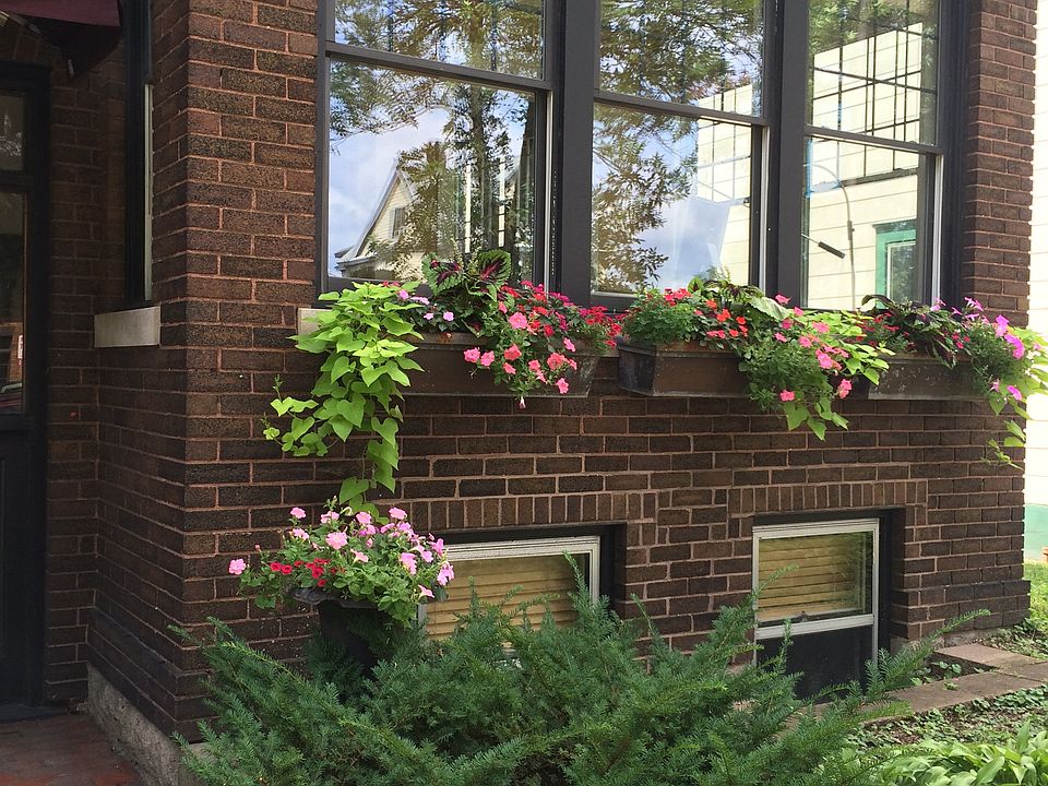 1st image of 830 Grand Ave APT 5