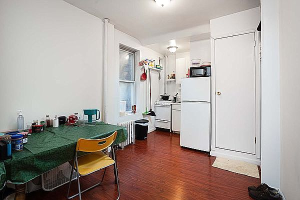 1st image of 519 E 11th St #3D