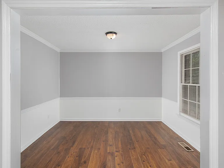 2624 Excalibur Dr SE — Photo 4