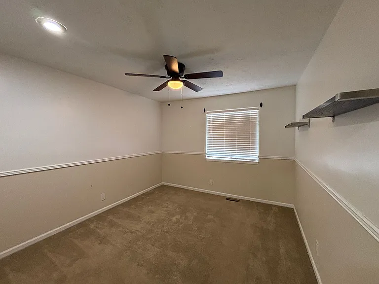15045 Switzer Rd — Photo 10