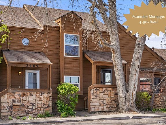 2nd image of 2469 Devonshire Court #33