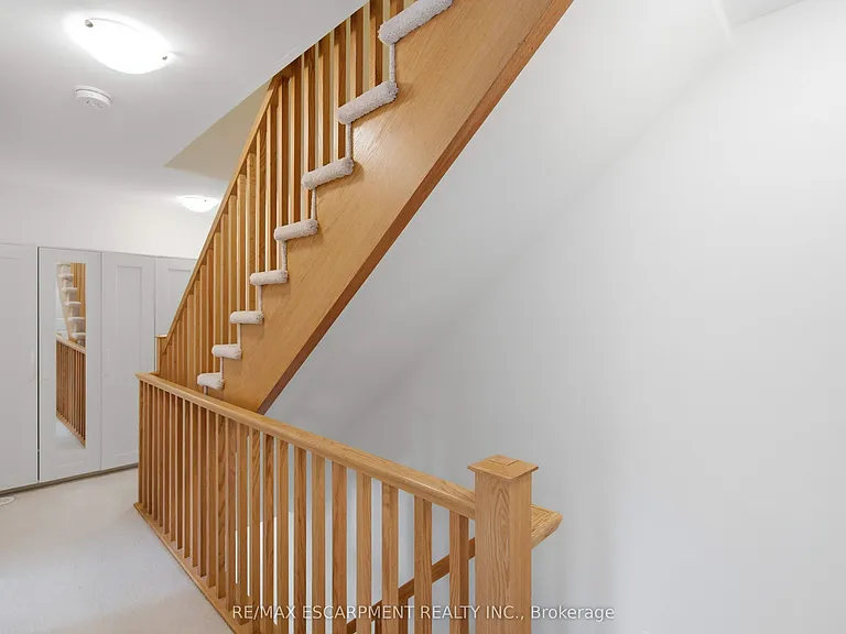 383 Dundas St E #49 — Photo 17