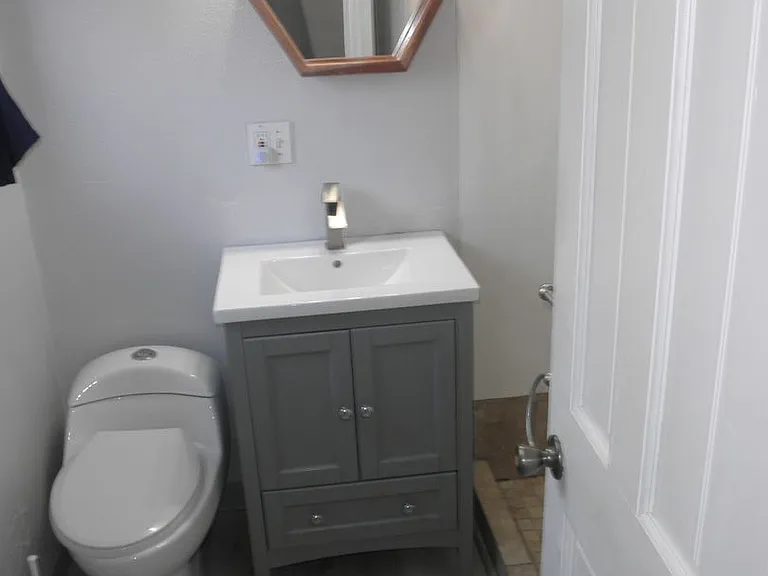 1118 3rd St NW — Photo 5
