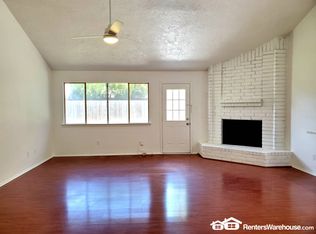 11918 Loveland Pass Dr, Houston, TX 77067