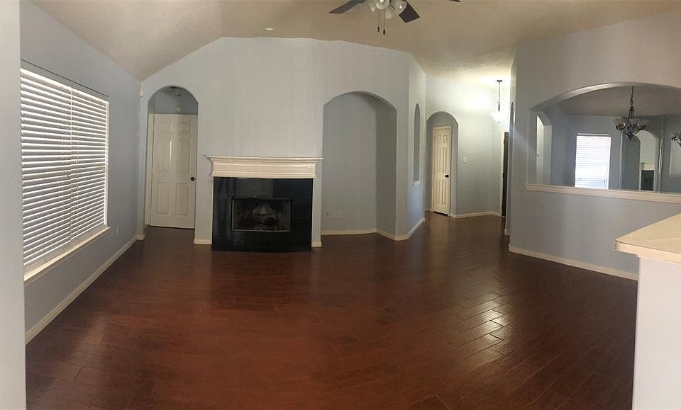 1st image of 3606 Stratford Town Ln