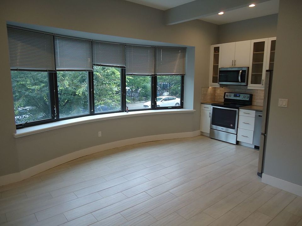 1st image of 30-30 42nd St #L