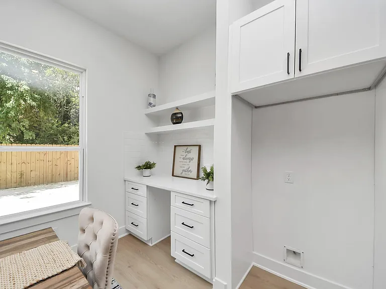 860 Rachel St #A — Photo 11