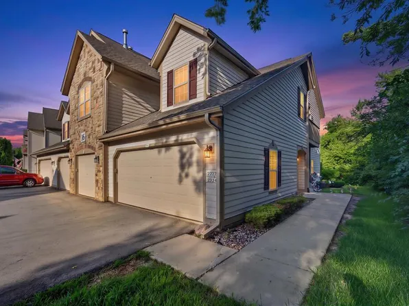 2224 W Vista Bella DRIVE, Oak Creek, WI 53154