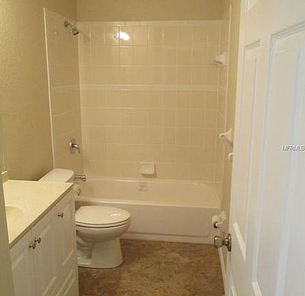 4th image of 219 S Mills Ave