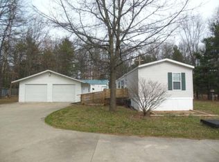 649 N Bass Lake Ave, Harrison, MI 48625