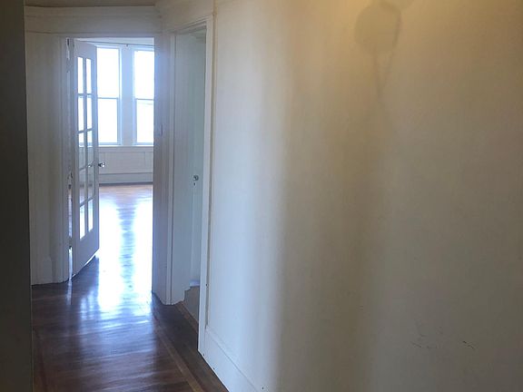 2nd image of 4801 California St