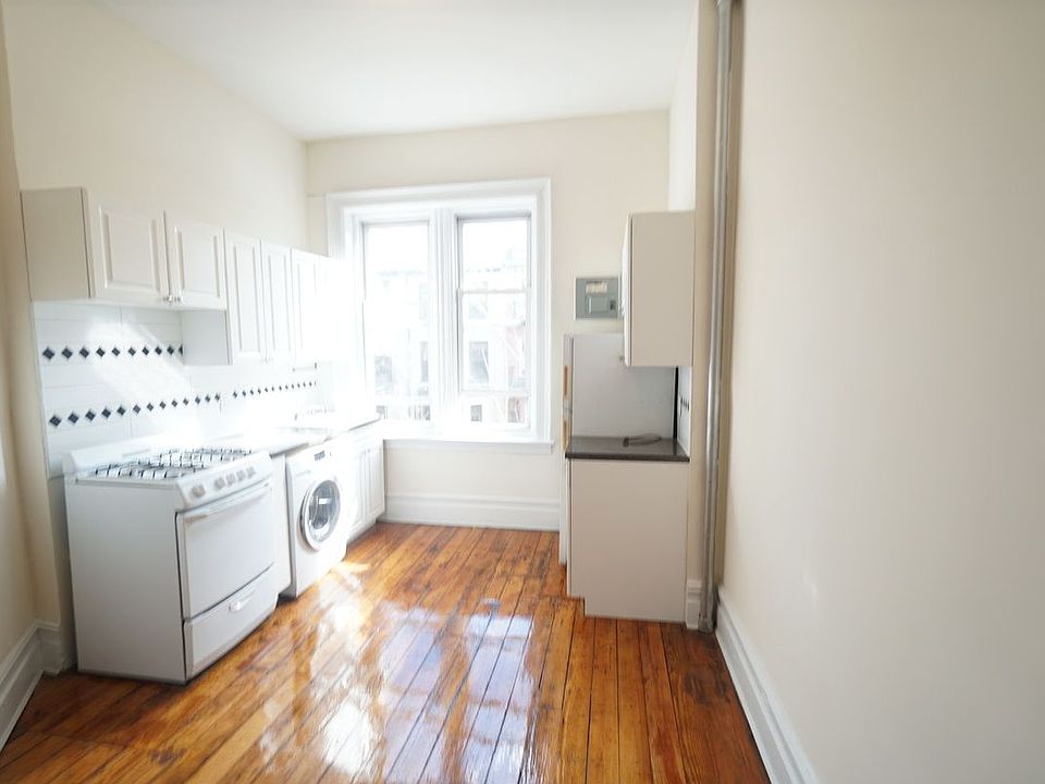 1st image of 354 Union St #3C