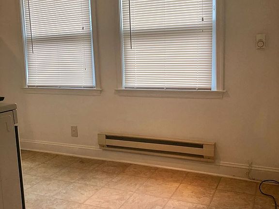 3rd image of 7235 Holabird Ave #C