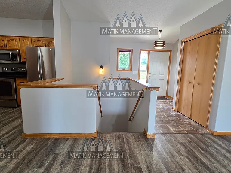718 10th St SW — Photo 11