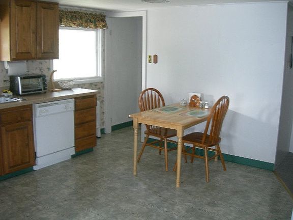4th image of 606 N Warren Ave