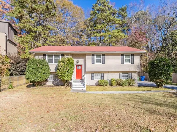 633 Larchmont Cir NW, Atlanta, GA 30318