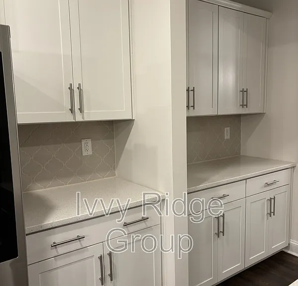 4867 Tacoma Dr — Photo 6
