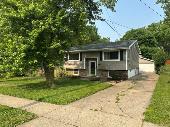 5120 SW 14th St, Des Moines, IA 50315