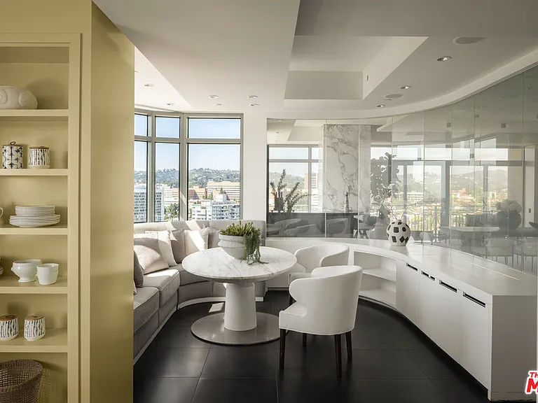 10800 Wilshire Blvd #1501 — Photo 6